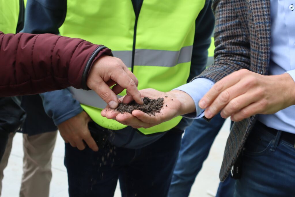 Showing policy makers how biogas is made